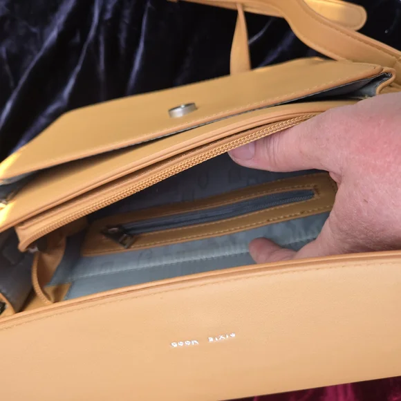 Pixie Mood Vegan Leather Crossbody Bag Tan Camel Flap Adjustable Strap - Picture 4 of 9